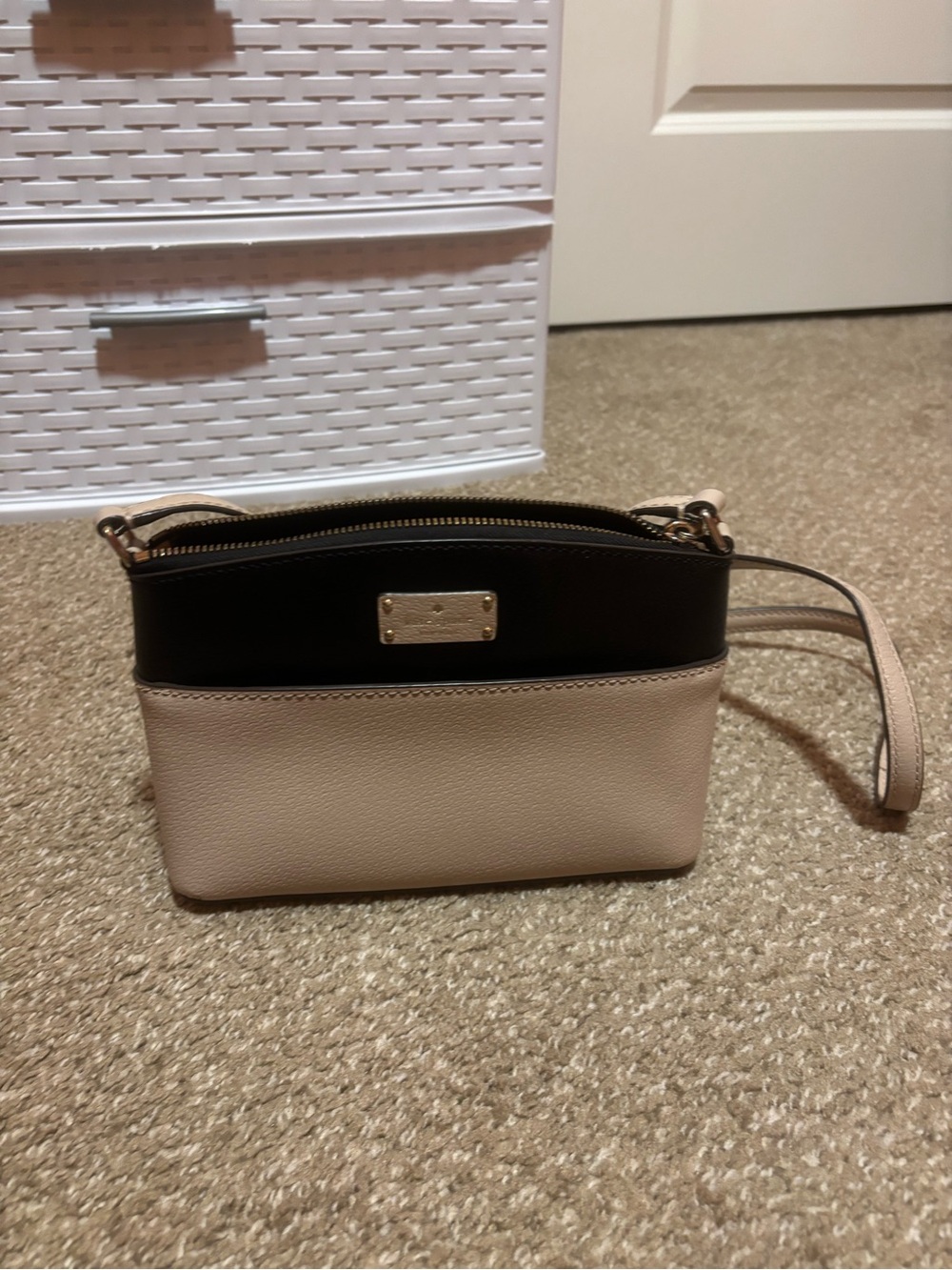 Kate Spade Two-Tone Black and Cream Crossbody Purse